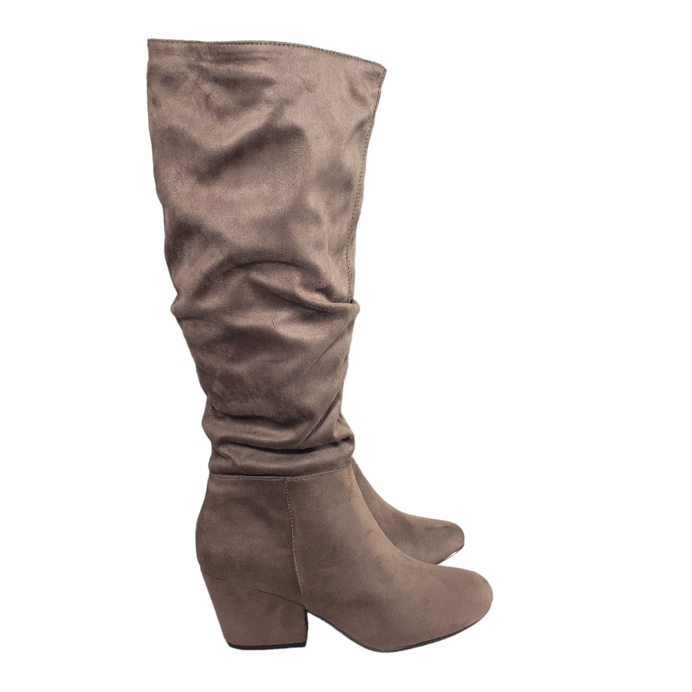 Bella Vita Karen II Taupe Super Suede Zip Closed Toe Boots Sz 7M